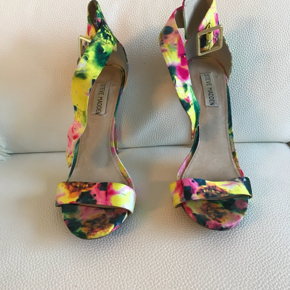 Steve Madden floral heels